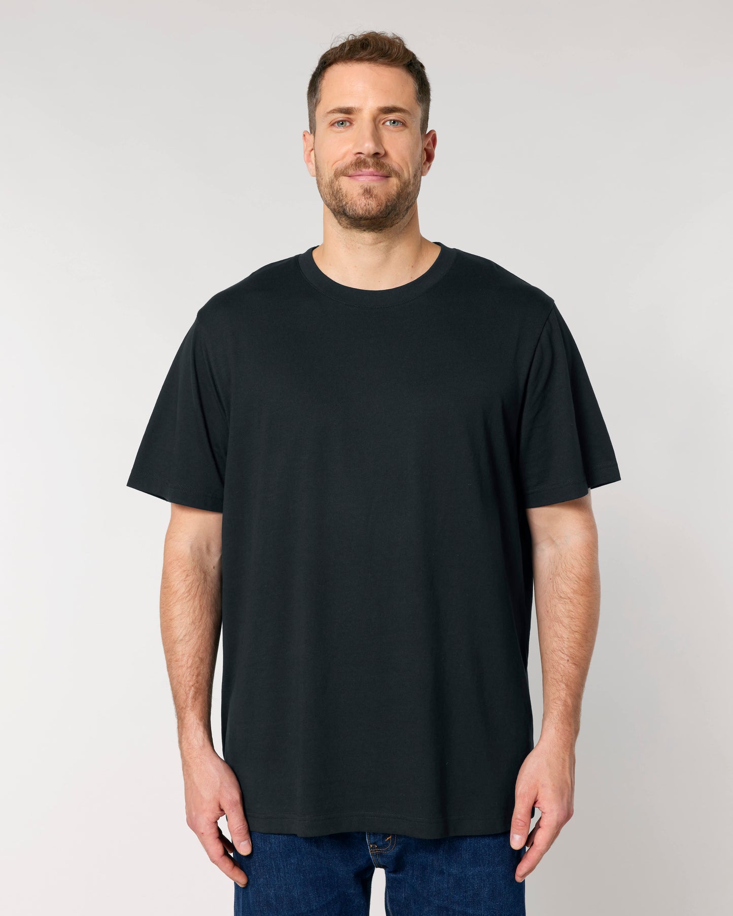 T-SHIRT - ZWART