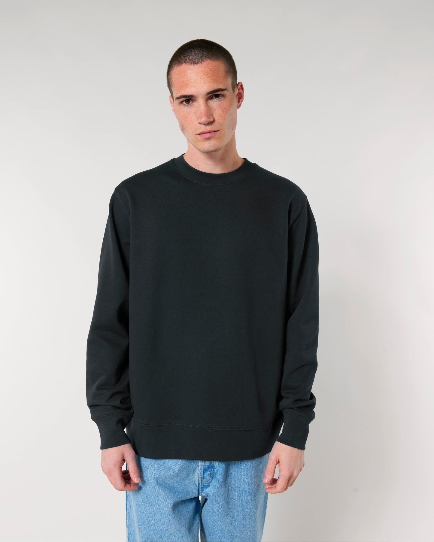 SWEATER - ZWART